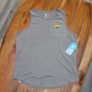 NWT rabbit men's remix tank